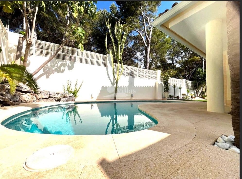 4 bedroom Semi-detached Villa for sale in Albir with pool garage - € 695,000 (Ref: 9356675)