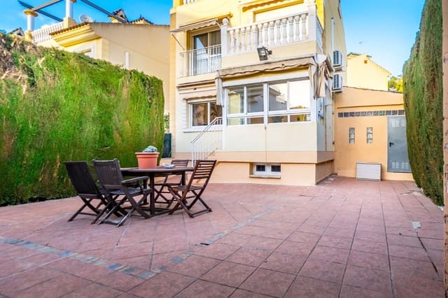 2 bedroom Villa for sale in La Nucia with pool garage - € 329,000 (Ref: 9526136)