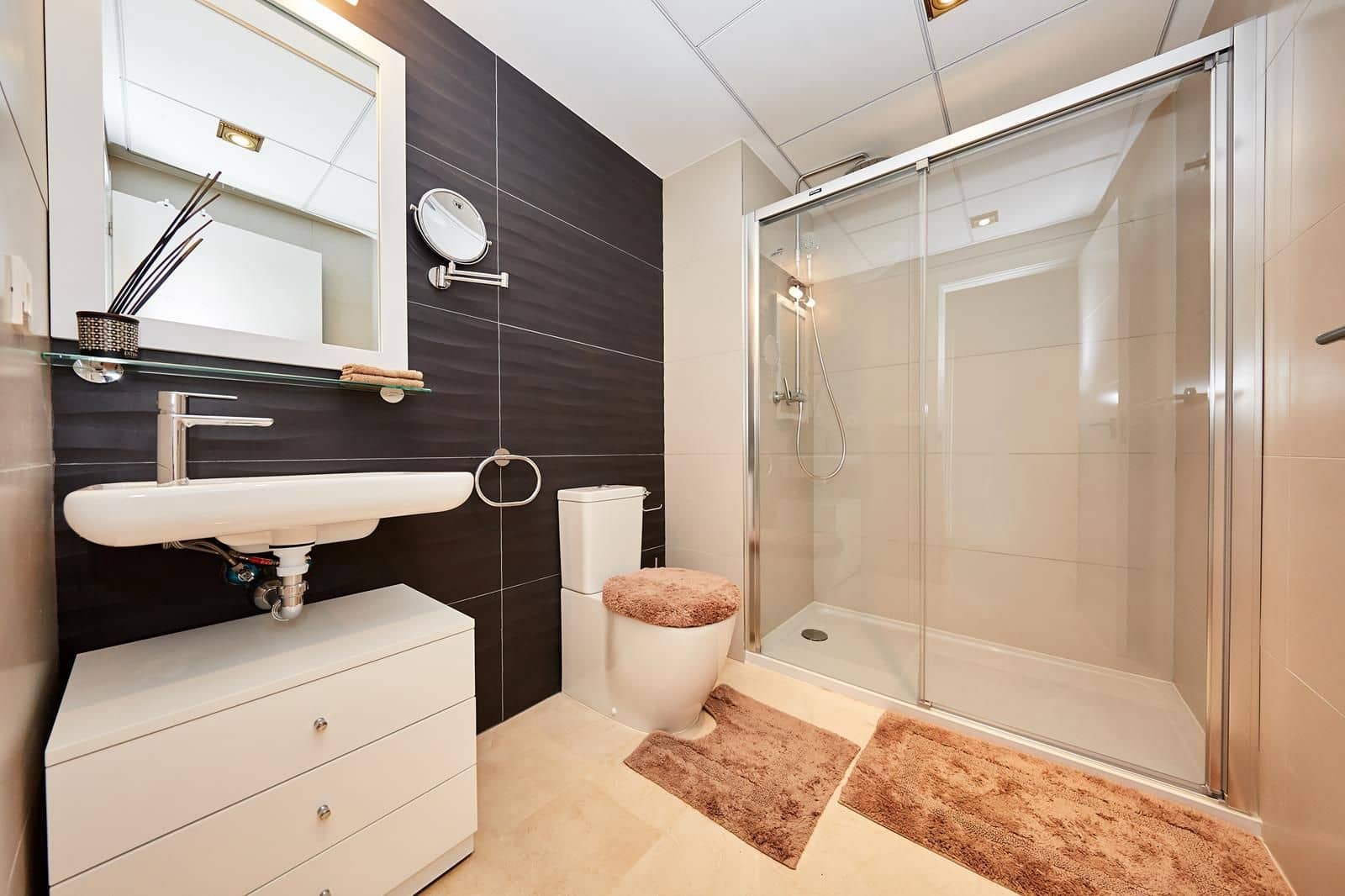 2 bedroom Apartment for sale in La Villajoyosa / Vila Joiosa with pool garage - € 595,000 (Ref: 9543057)