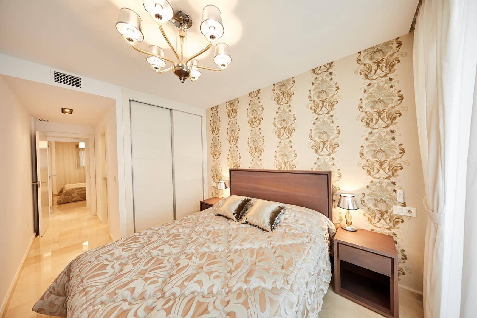 2 bedroom Apartment for sale in La Villajoyosa / Vila Joiosa with pool garage - € 595,000 (Ref: 9543057)