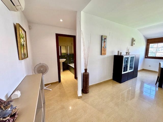 3 makuuhuone Kattohuoneisto vuokrattavana paikassa Altea mukana uima-altaan 
autotalli - 1 600 € (Ref: 9564325)