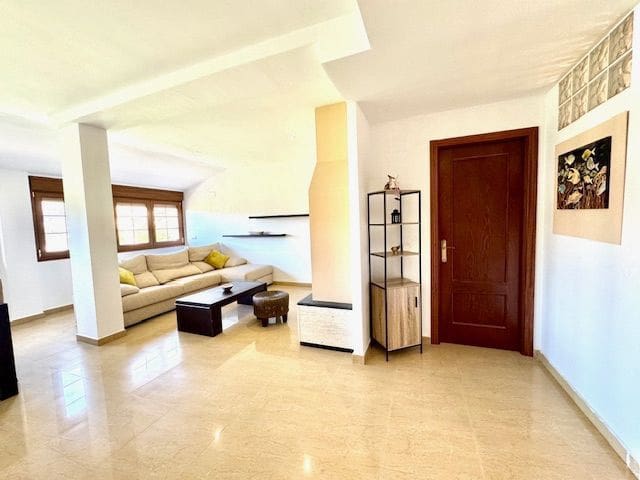 3 makuuhuone Kattohuoneisto vuokrattavana paikassa Altea mukana uima-altaan 
autotalli - 1 600 € (Ref: 9564325)