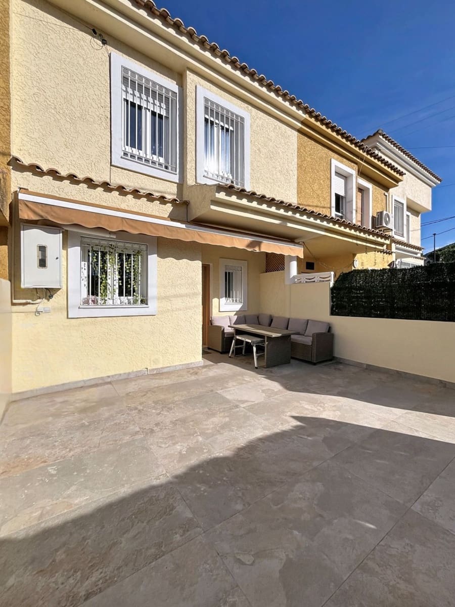 3 soverom Bungalow til salgs i Albir med garasje - € 359 900 (Ref: 9625336)