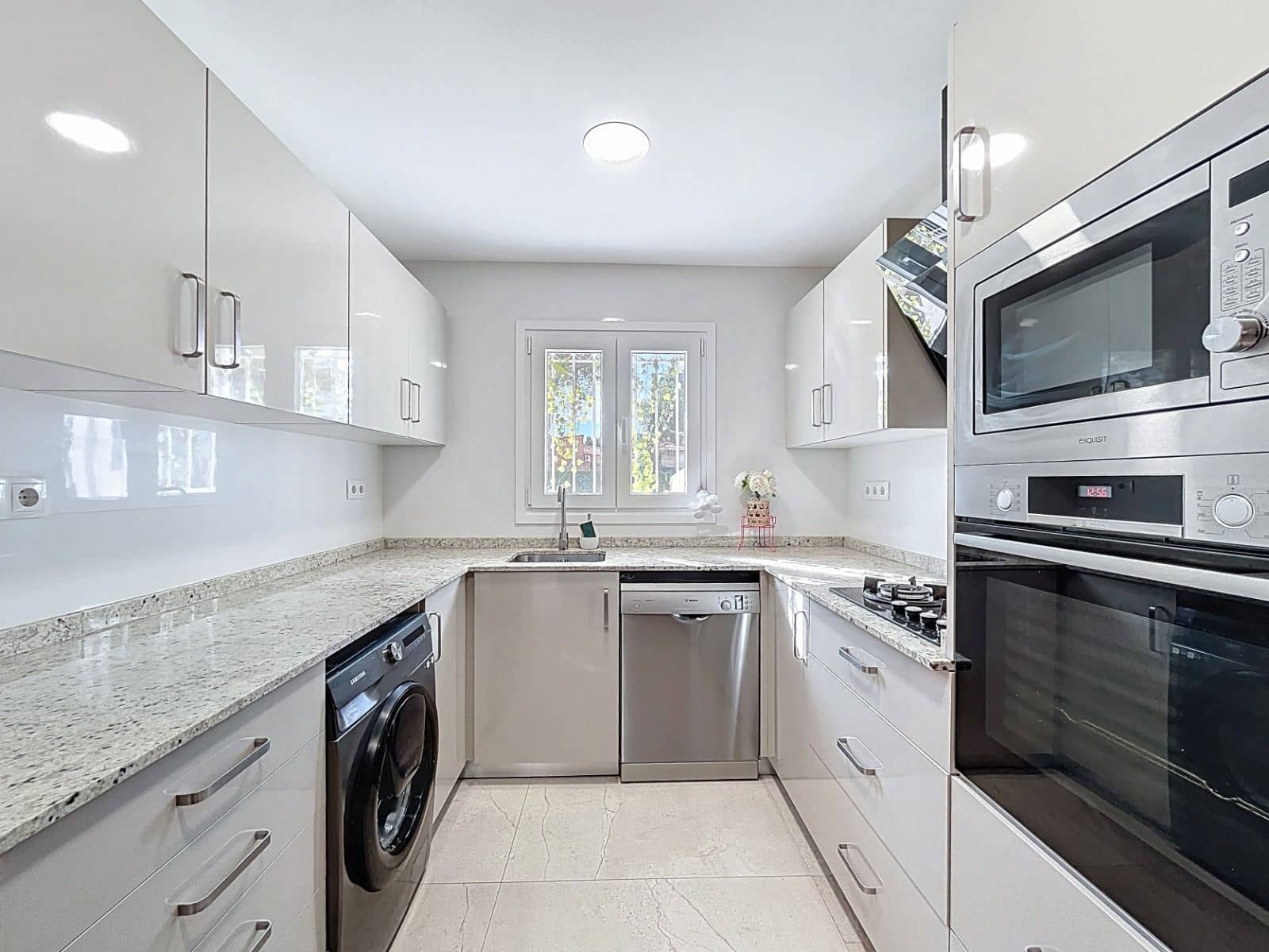 3 soverom Bungalow til salgs i Albir med garasje - € 359 900 (Ref: 9625336)