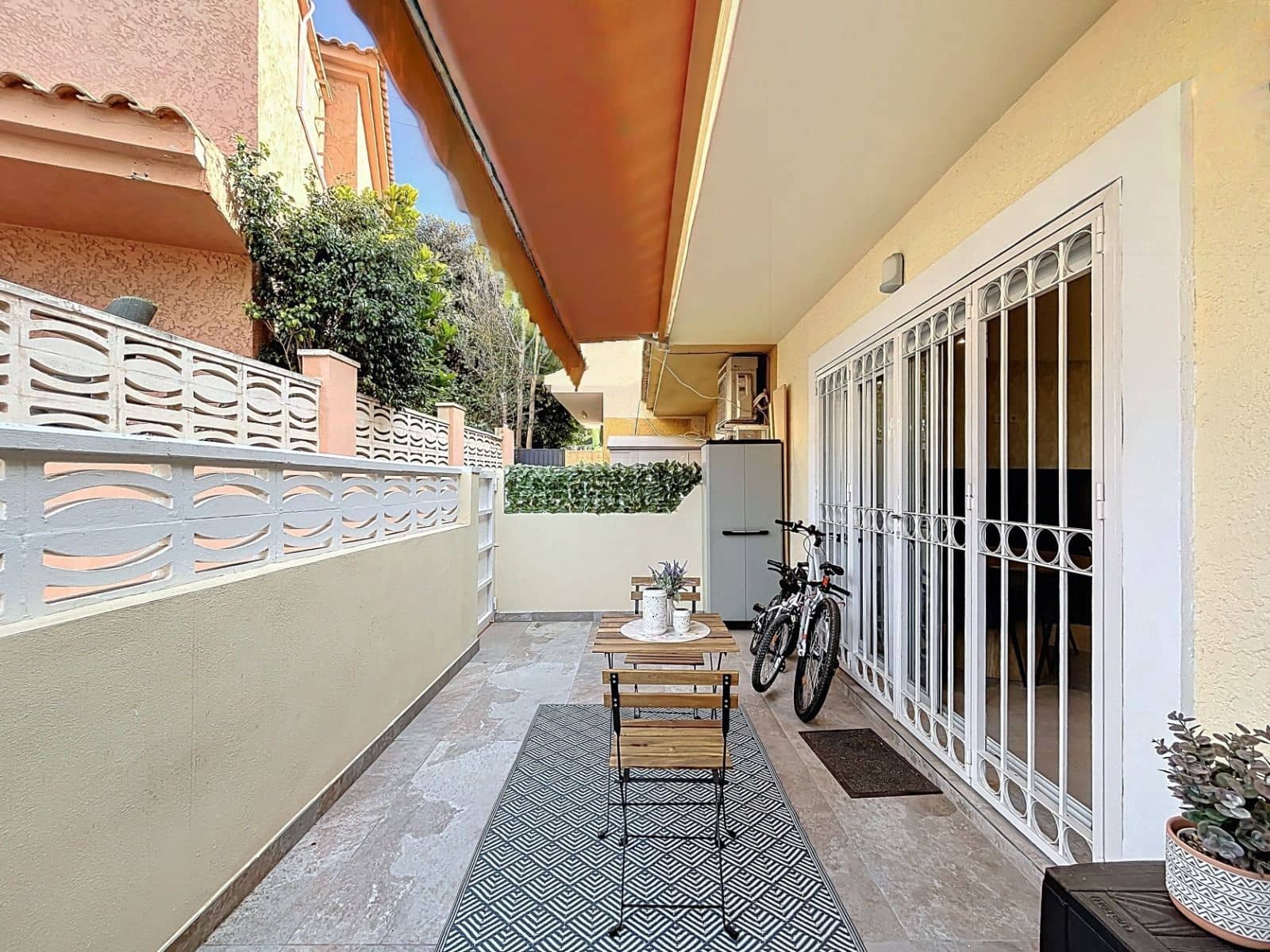 3 soverom Bungalow til salgs i Albir med garasje - € 359 900 (Ref: 9625336)