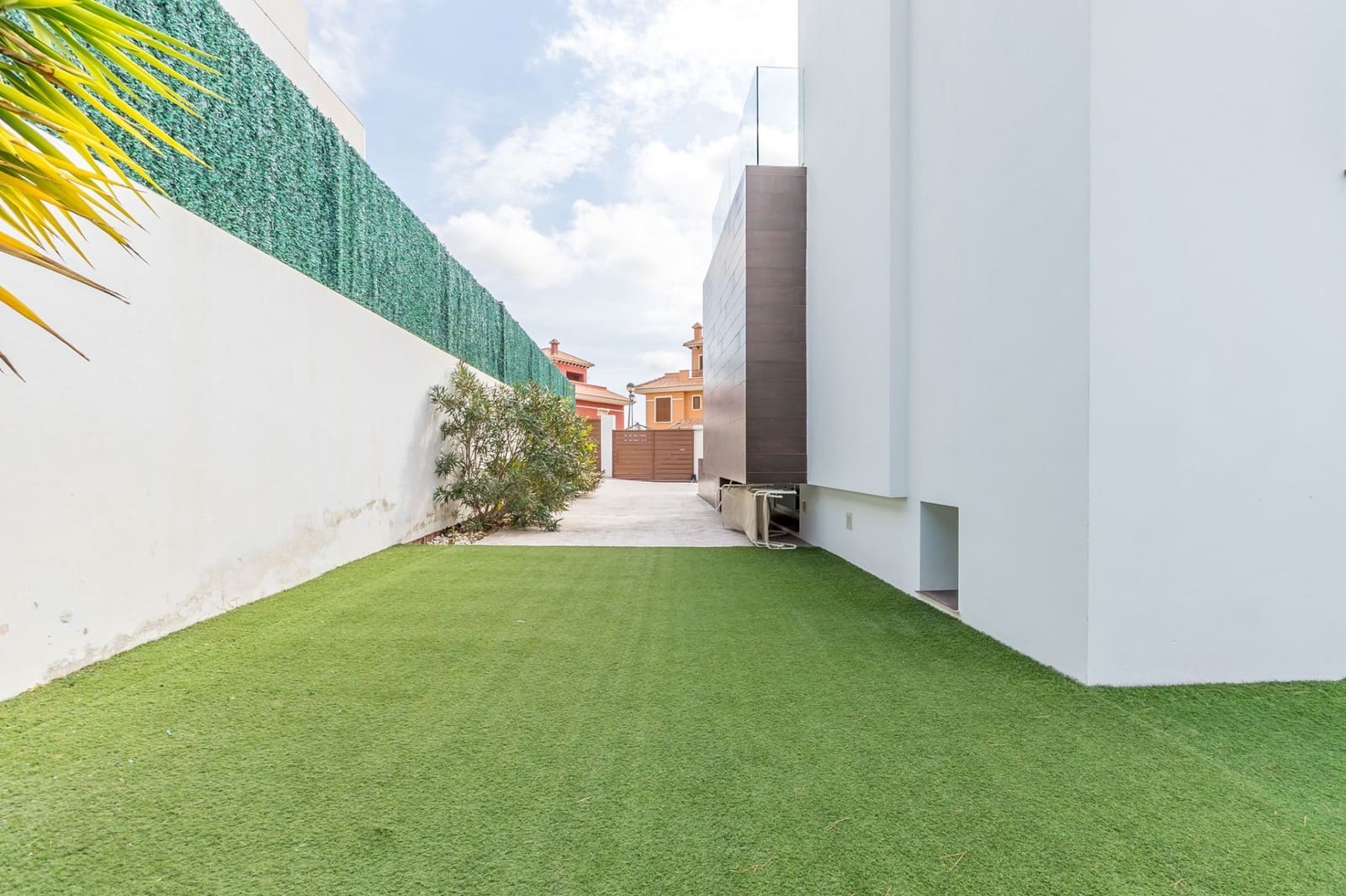 Chalet de 4 habitaciones en Finestrat en venta con piscina garaje - 549.000 € (Ref: 9741490)