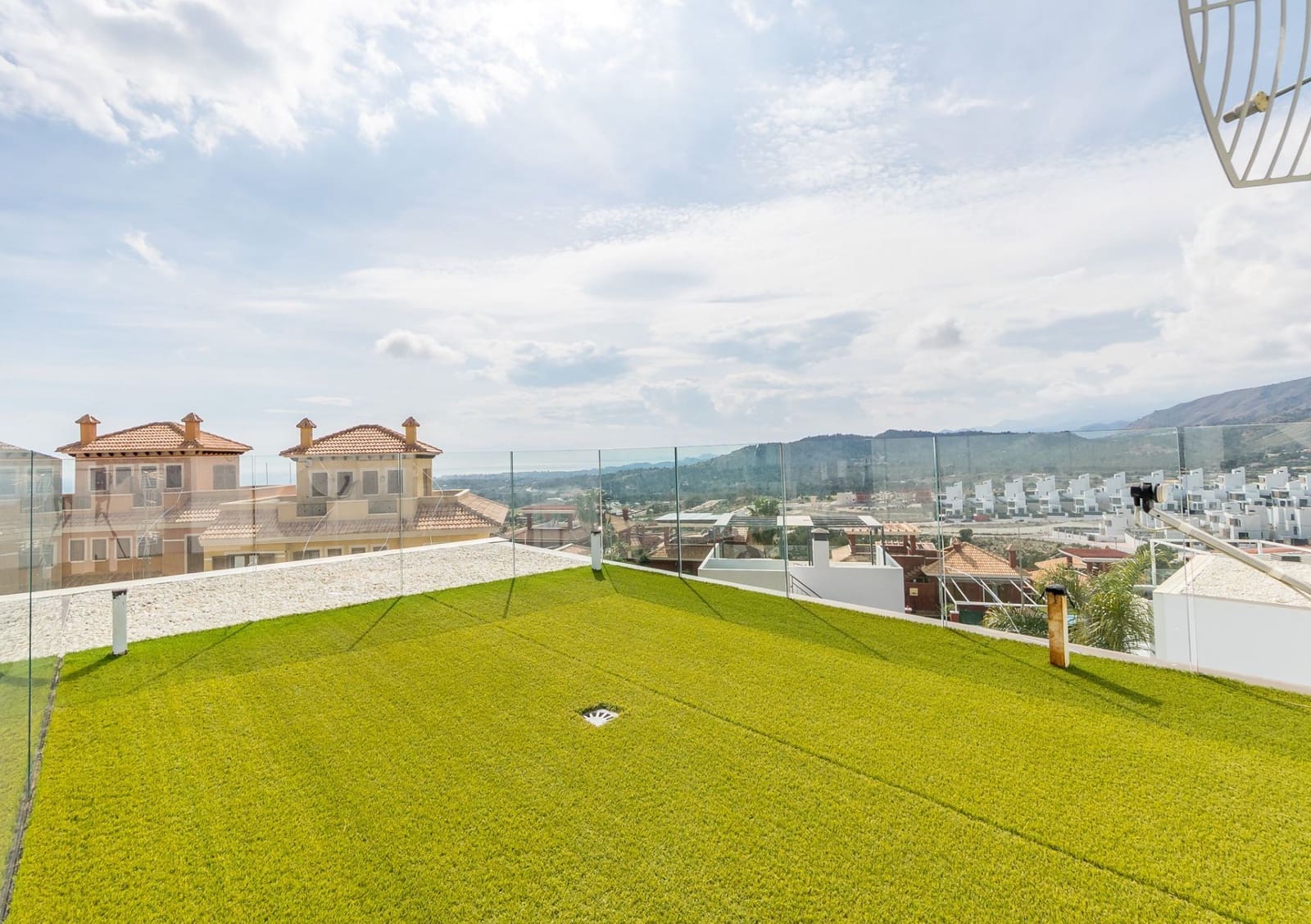 Chalet de 4 habitaciones en Finestrat en venta con piscina garaje - 549.000 € (Ref: 9741490)