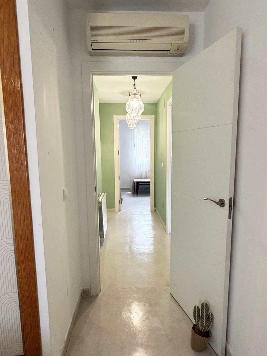 6 bedroom Semi-detached Villa for rent in Alfaz del Pi / L'Alfas del Pi with pool garage - € 2,600 (Ref: 9833255)
