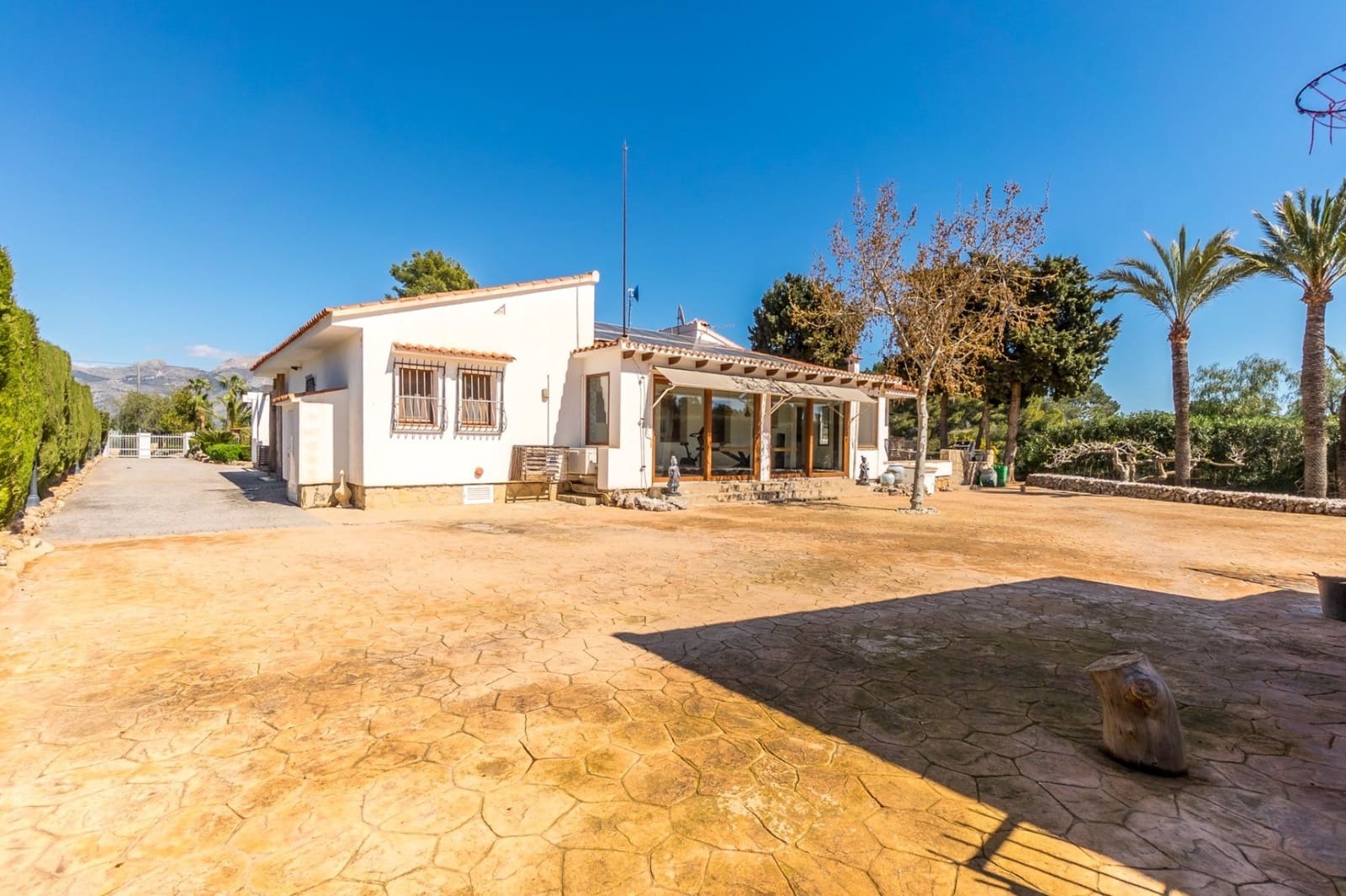 5 Zimmer Finca/Landgut zu verkaufen in Alfaz del Pi / L'Alfas del Pi mit Pool Garage - 1.495.000 € (Ref: 9898708)
