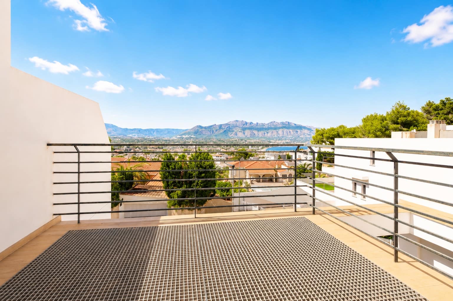 3 slaapkamer Huis te koop in Albir met zwembad garage - € 495.000 (Ref: 9921675)