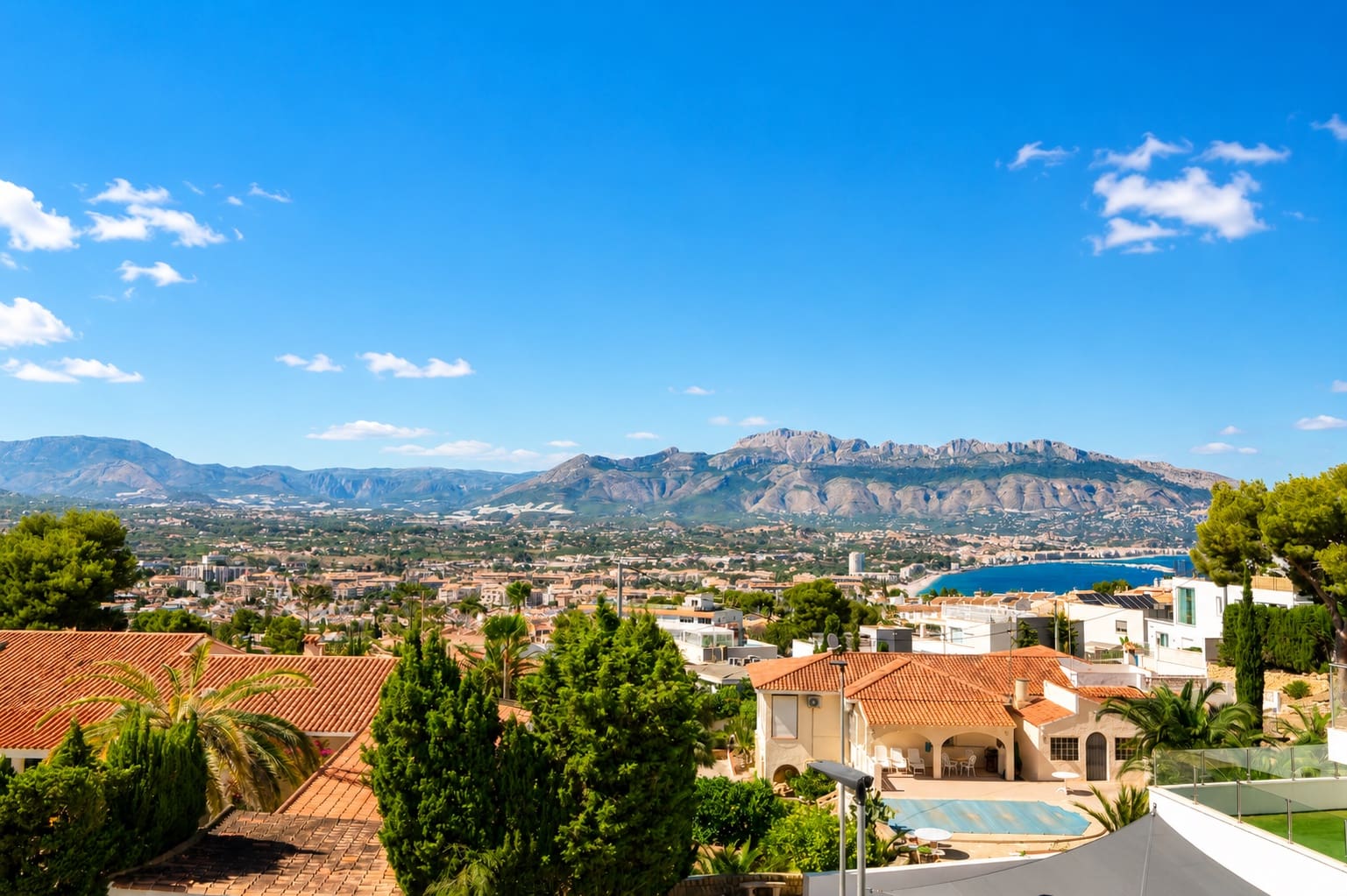3 slaapkamer Huis te koop in Albir met zwembad garage - € 495.000 (Ref: 9921675)