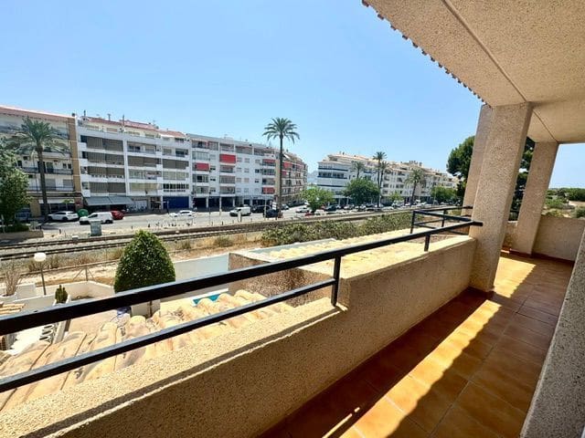 3 bedroom Townhouse for rent in Altea - € 900 (Ref: 9935491)
