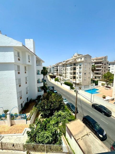 2 bedroom Apartment for rent in Altea with pool garage - € 1,500 (Ref: 9935492)