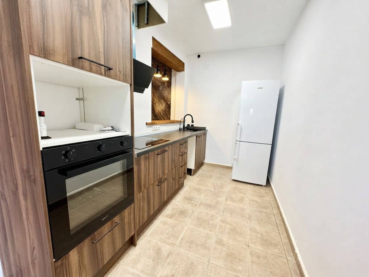 1 bedroom Apartment for rent in Alfaz del Pi / L'Alfas del Pi - € 1,000 (Ref: 9937482)