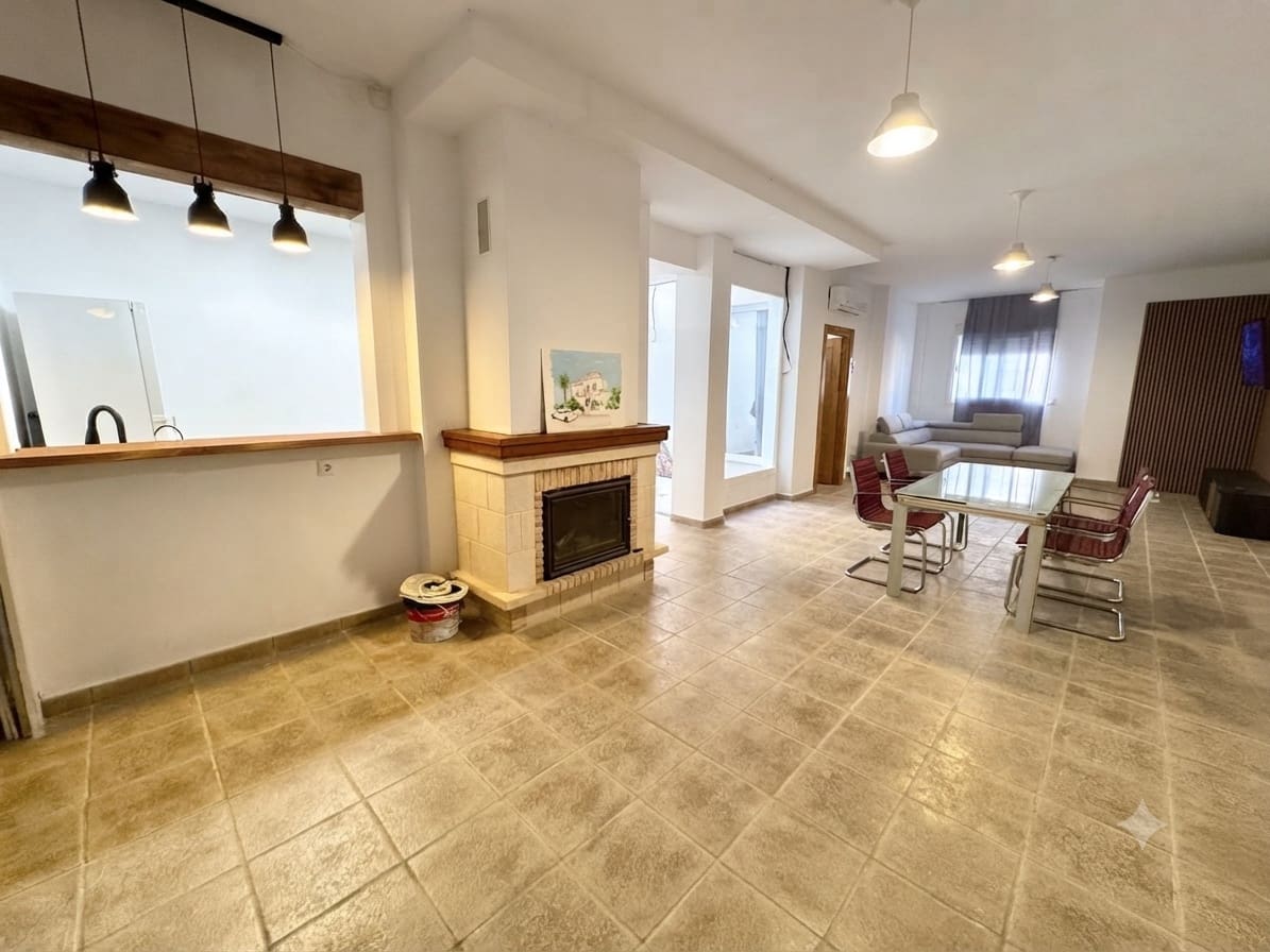 1 bedroom Apartment for rent in Alfaz del Pi / L'Alfas del Pi - € 1,000 (Ref: 9937482)