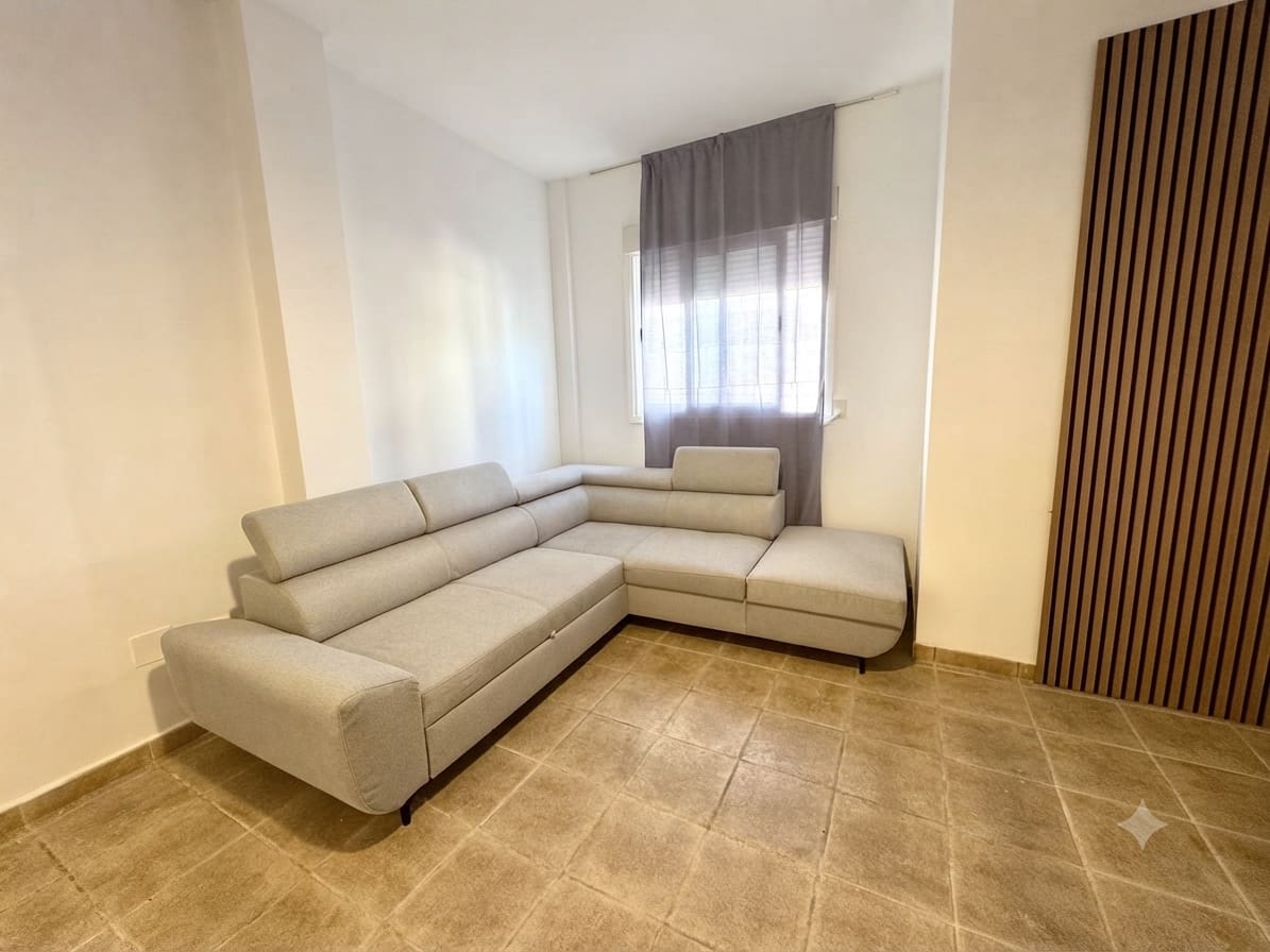 1 bedroom Apartment for rent in Alfaz del Pi / L'Alfas del Pi - € 1,000 (Ref: 9937482)