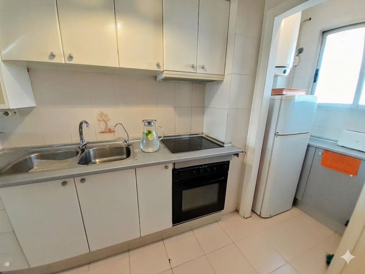 2 sovrum Lägenhet att hyra i Altea med pool garage - 1 000 € (Ref: 9943280)