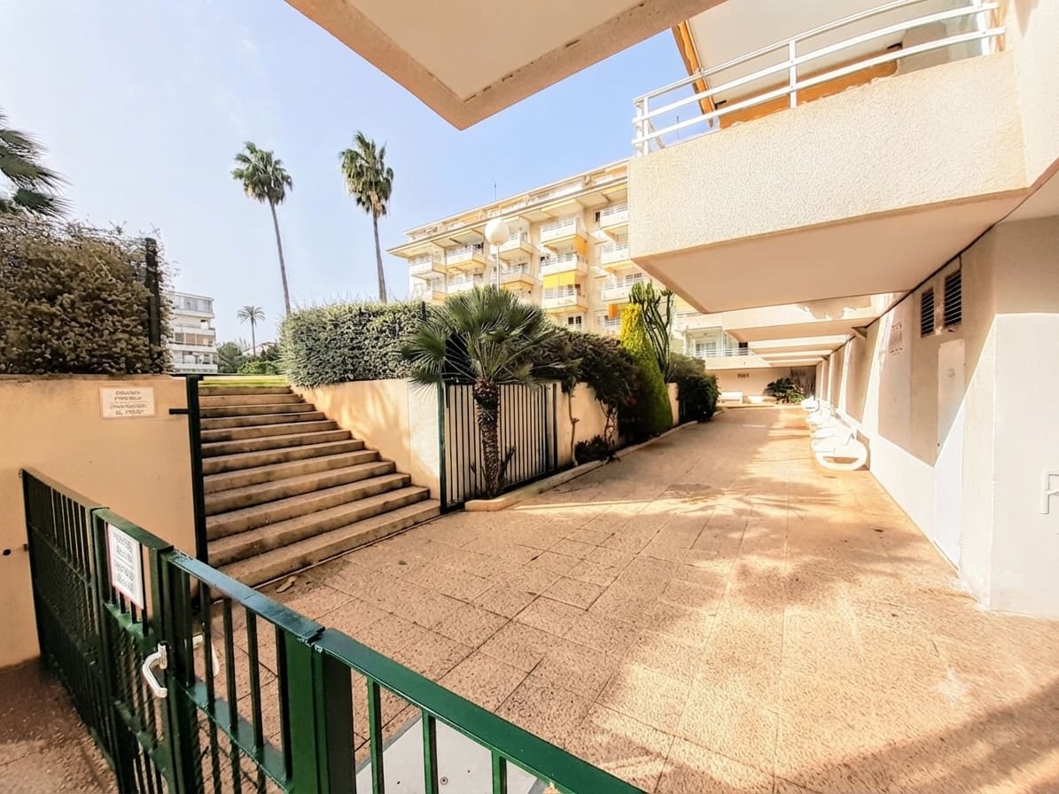 2 sovrum Lägenhet att hyra i Altea med pool garage - 1 000 € (Ref: 9943280)