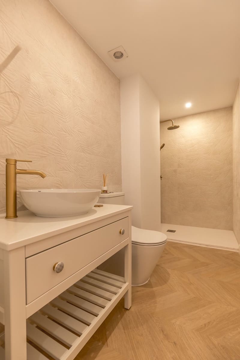 2 bedroom Apartment for sale in Alfaz del Pi / L'Alfas del Pi - € 239,500 (Ref: 9945085)