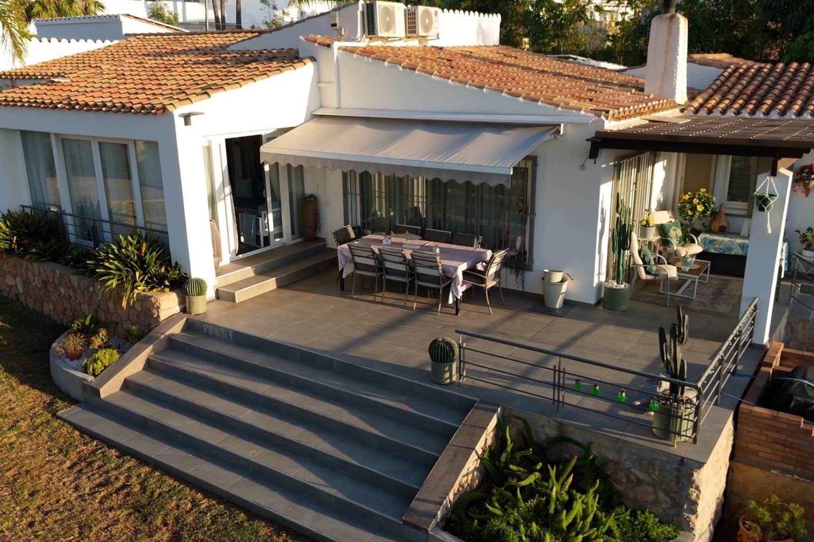 3 soveværelse Villa til salg i Albir med swimmingpool garage - € 799.500 (Ref: 9946955)