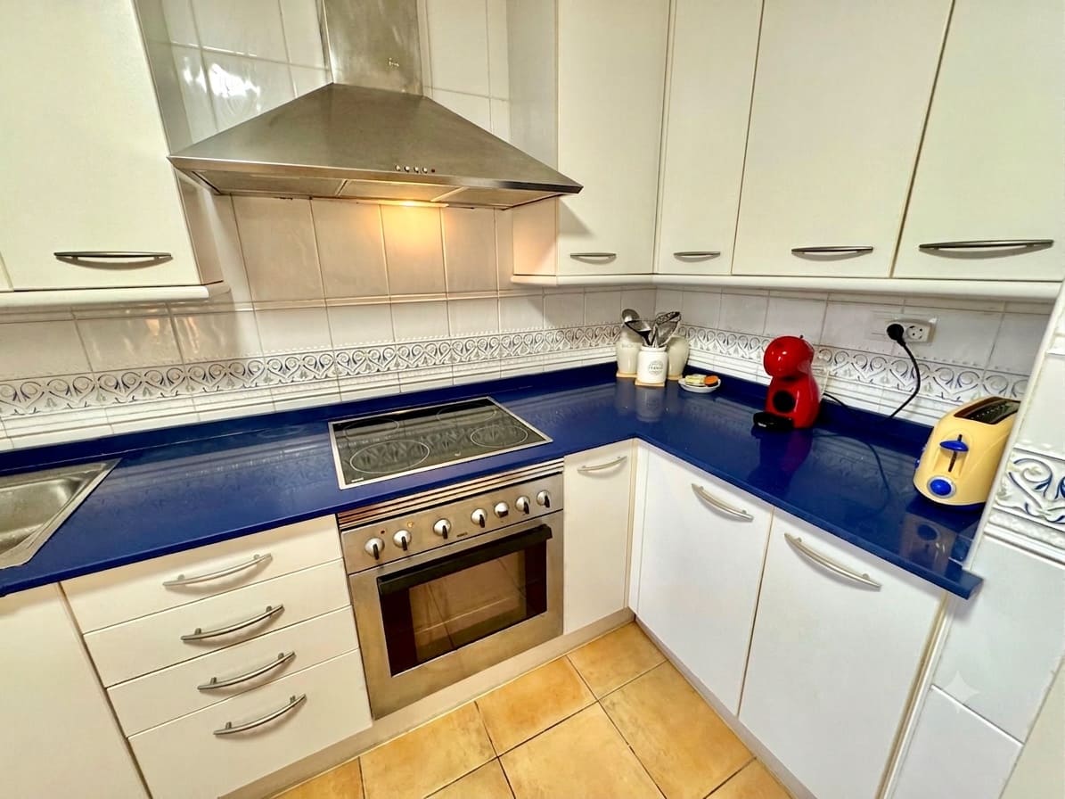 2 bedroom Apartment for rent in Altea with pool garage - € 1,250 (Ref: 9954675)