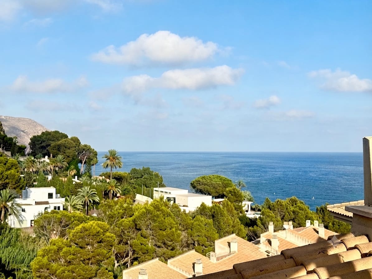 3 bedroom Penthouse for sale in Altea with pool garage - € 460,000 (Ref: 9956754)