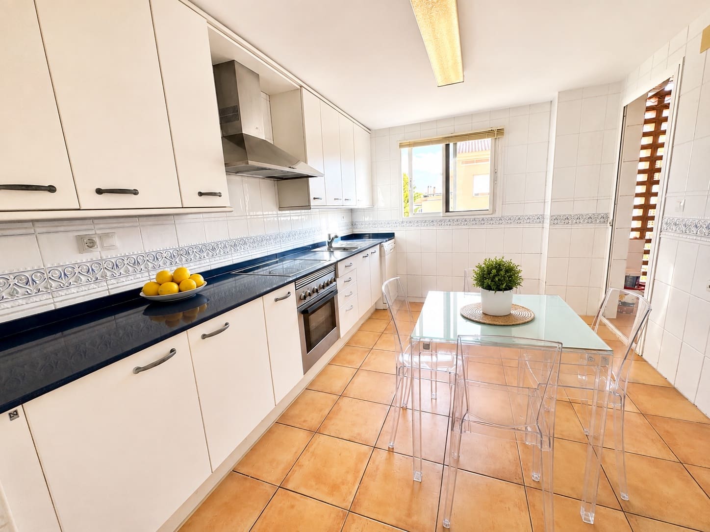 3 bedroom Penthouse for sale in Altea with pool garage - € 460,000 (Ref: 9956754)