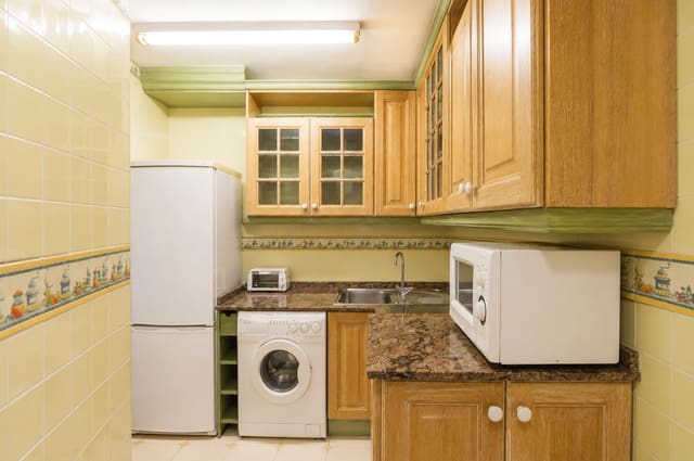 1 bedroom Apartment for sale in Levante, Benidorm with garage - € 230,000 (Ref: 9996609)