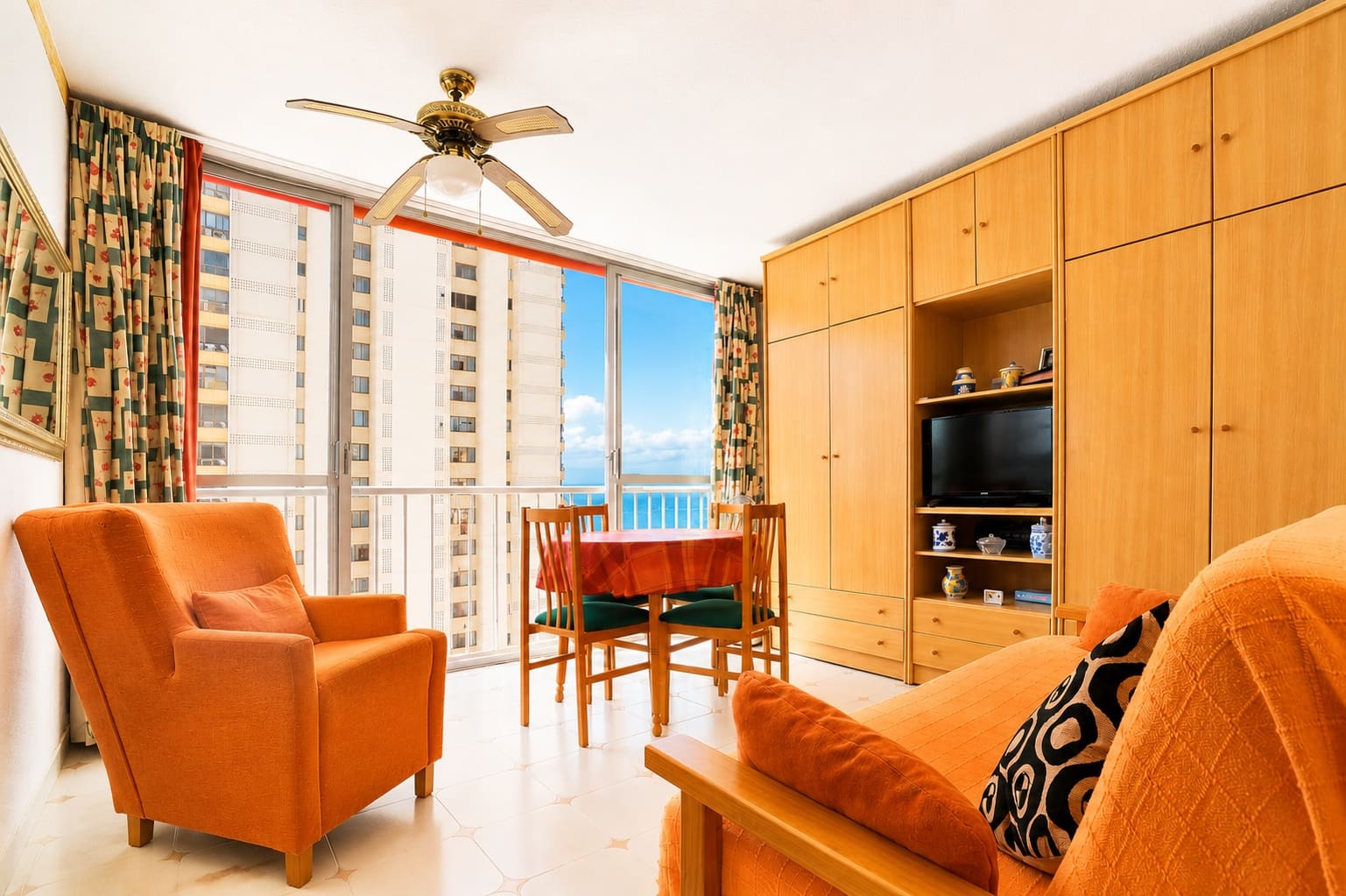 1 bedroom Apartment for sale in Benidorm with garage - € 230,000 (Ref: 9996609)