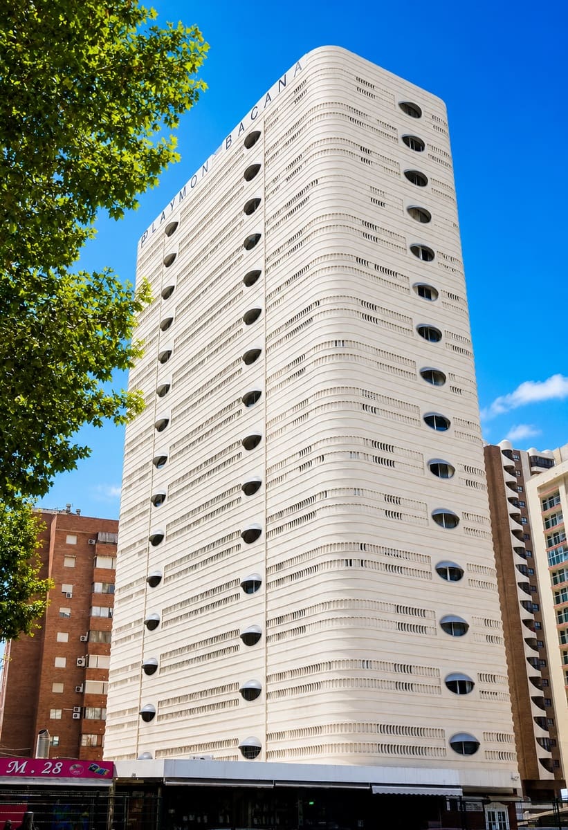 1 bedroom Apartment for sale in Benidorm with garage - € 230,000 (Ref: 9996609)