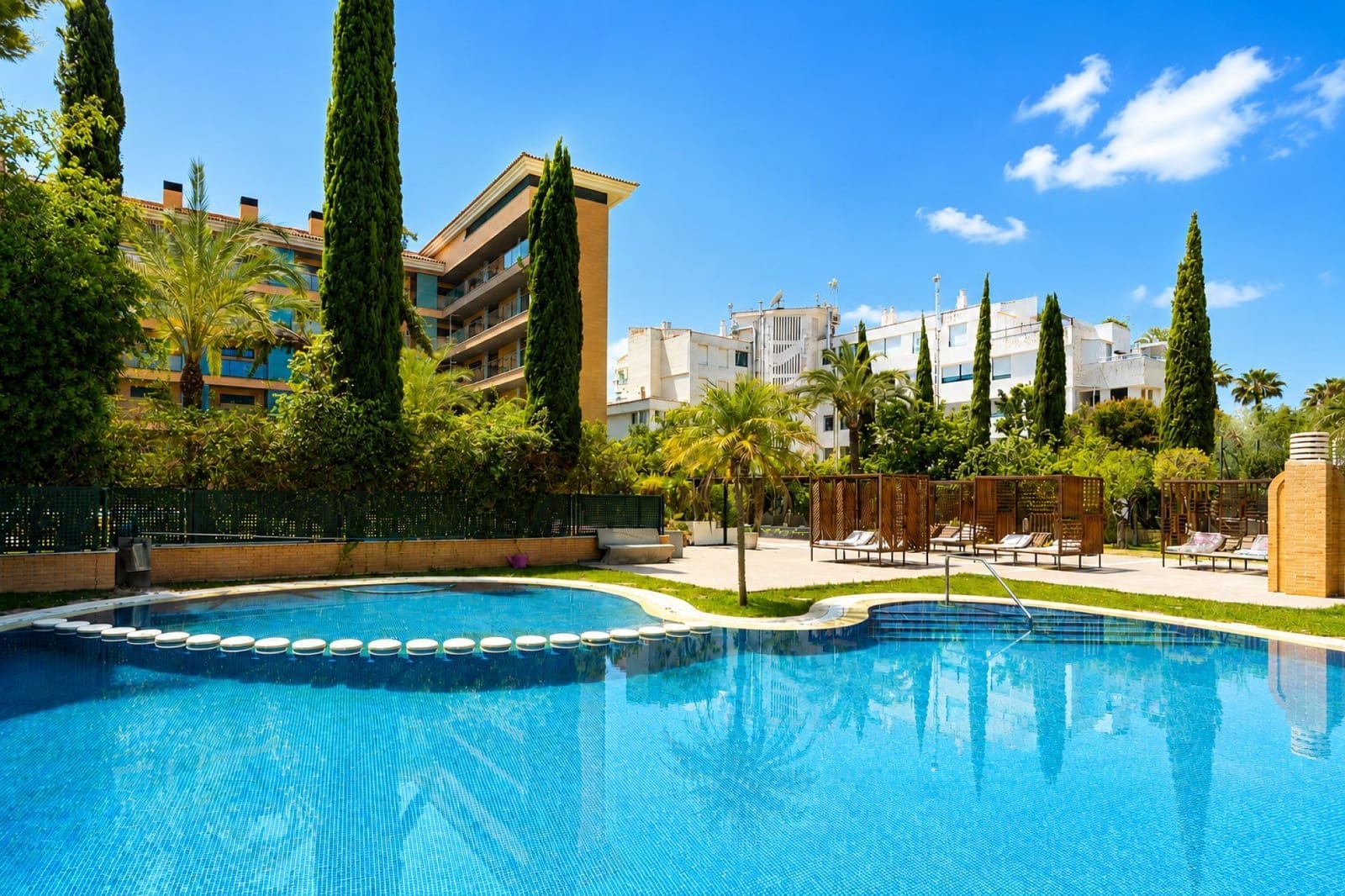Apartamento de 1 habitación en Albir en venta con piscina garaje - 410.000 € (Ref: 9998080)