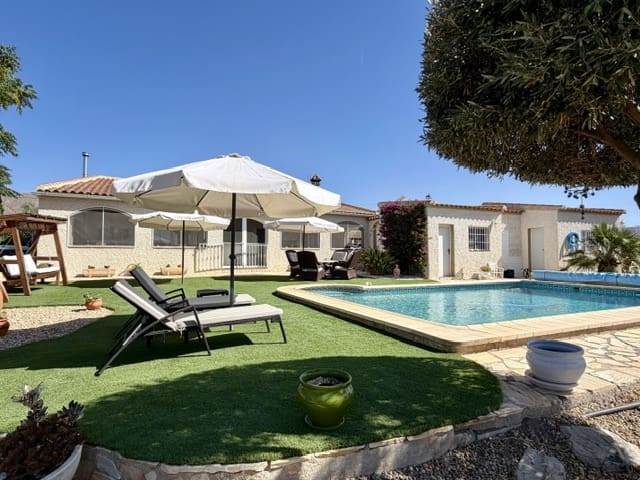3 slaapkamer Villa te koop in Uleila del Campo met zwembad garage - € 379.950 (Ref: 10060522)