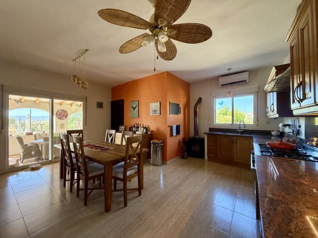 3 slaapkamer Villa te koop in Uleila del Campo met zwembad garage - € 379.950 (Ref: 10060522)