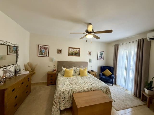 3 slaapkamer Villa te koop in Uleila del Campo met zwembad garage - € 379.950 (Ref: 10060522)