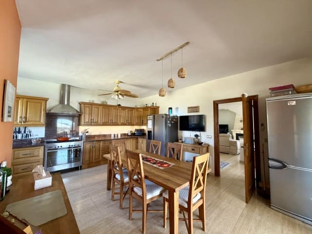 3 slaapkamer Villa te koop in Uleila del Campo met zwembad garage - € 379.950 (Ref: 10060522)