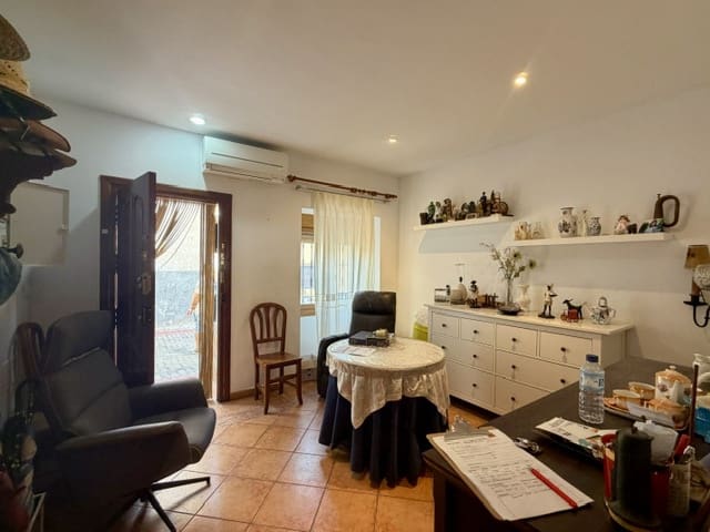 3 slaapkamer Huis te koop in Uleila del Campo - € 69.000 (Ref: 10153294)