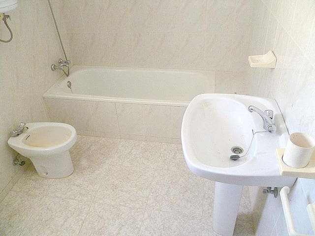 5 soveværelse Finca/Landehus til salg i Uleila del Campo - € 98.000 (Ref: 5374822)