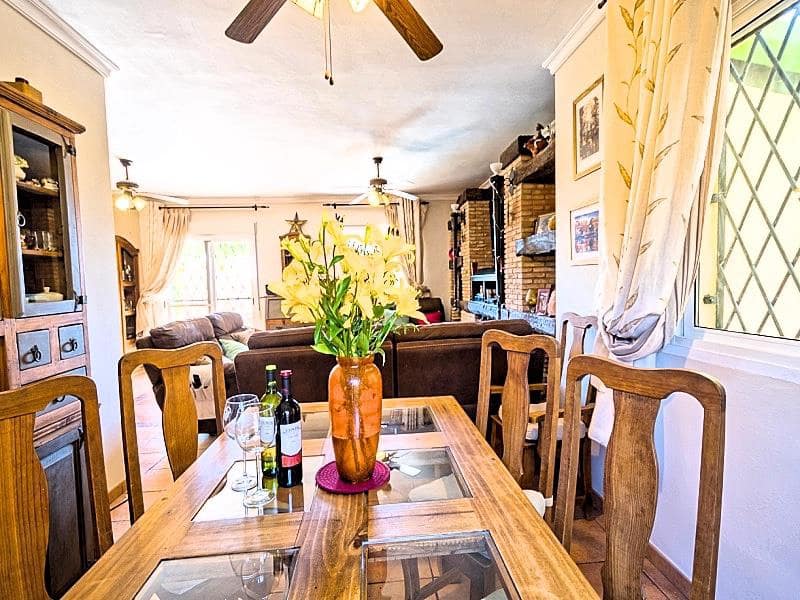 5 soveværelse Villa til salg i Cuevas del Almanzora med swimmingpool - € 275.000 (Ref: 5374845)