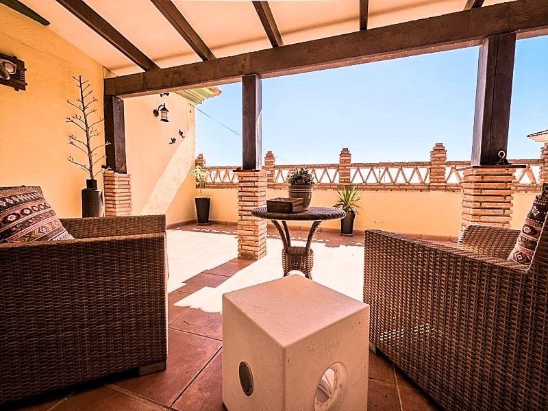 5 soveværelse Villa til salg i Cuevas del Almanzora med swimmingpool - € 275.000 (Ref: 5374845)