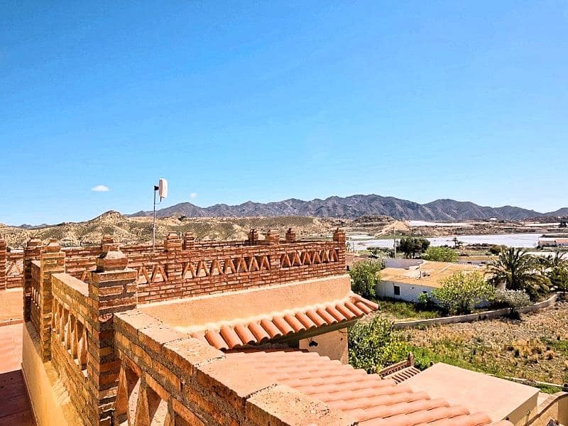 5 soveværelse Villa til salg i Cuevas del Almanzora med swimmingpool - € 275.000 (Ref: 5374845)