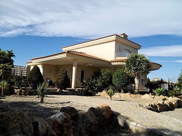 4 soveværelse Villa til salg i Vera Ciudad, Vera med swimmingpool - € 694.950 (Ref: 5374857)