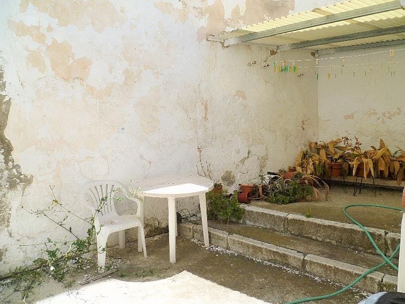 8 soverom Hus til salgs i Lubrin - € 79 950 (Ref: 5374862)