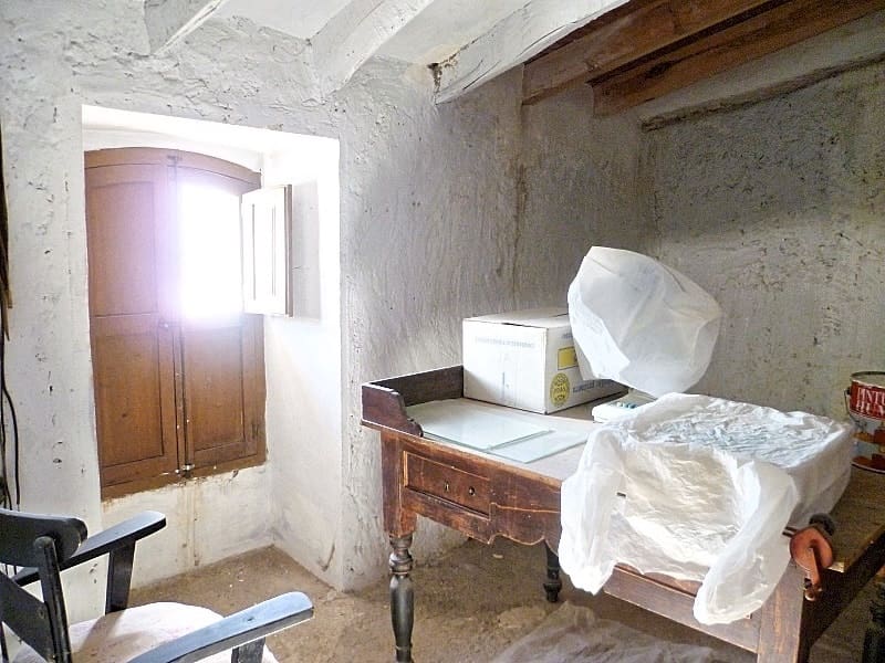 8 soveværelse Byhus til salg i Uleila del Campo - € 97.000 (Ref: 5374867)