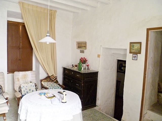 8 soveværelse Byhus til salg i Uleila del Campo - € 97.000 (Ref: 5374867)