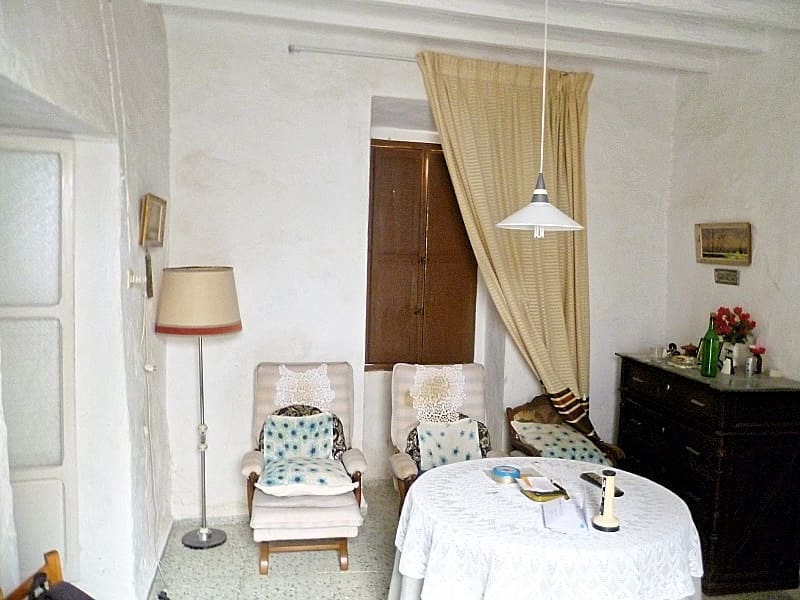 8 soveværelse Byhus til salg i Uleila del Campo - € 97.000 (Ref: 5374867)