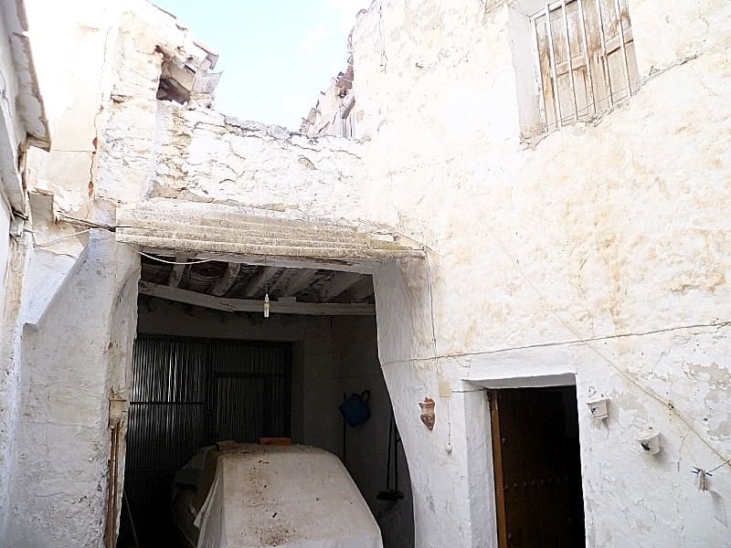 8 soveværelse Byhus til salg i Uleila del Campo - € 97.000 (Ref: 5374867)