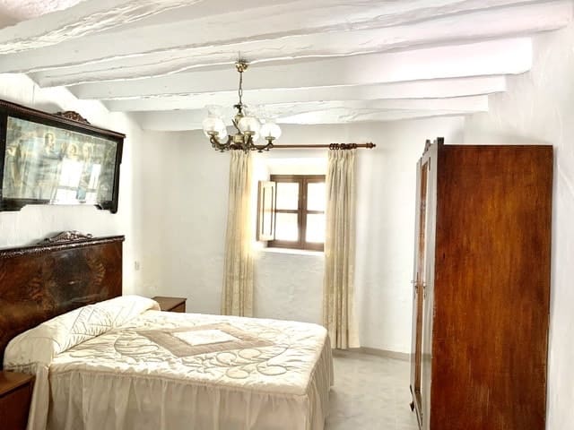 4 soveværelse Byhus til salg i Uleila del Campo - € 79.950 (Ref: 5635475)