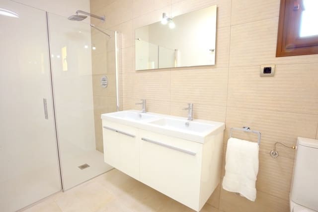 3 soveværelse Villa til salg i Cuevas del Almanzora med swimmingpool - € 749.000 (Ref: 7203213)