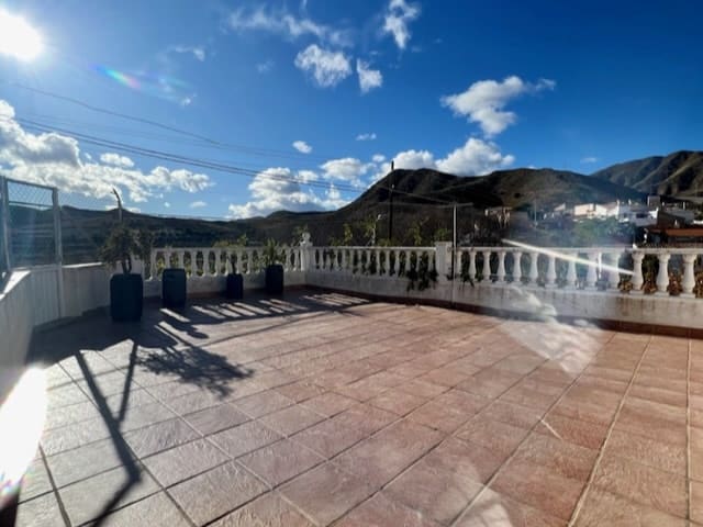 5 bedroom Villa for sale in Lubrin - € 240,000 (Ref: 8015552)