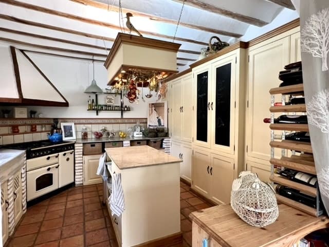 7 slaapkamer Finca/Landhuis te koop in Velez-Blanco met zwembad - € 695.000 (Ref: 8148903)